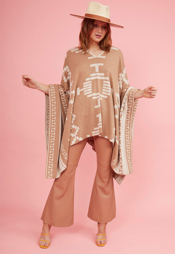 JAQUARD WOOL PONCHO CAMEL